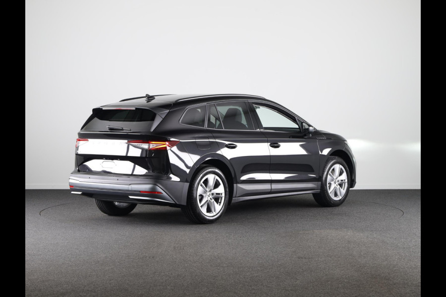 Škoda Enyaq Selection 170pk | Navigatie | Parkeersensoren | Achteruitrijcamera | Lichtmetalen velgen 19" | Verwarmbare voorstoelen | Dode hoek detectie