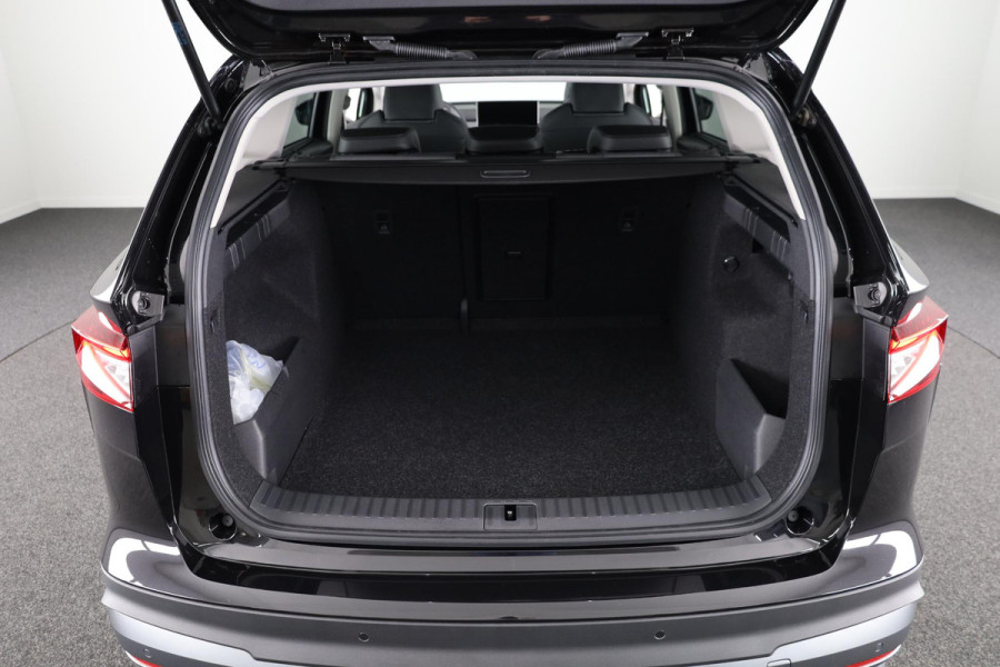 Škoda Enyaq Selection 170pk | Navigatie | Parkeersensoren | Achteruitrijcamera | Lichtmetalen velgen 19" | Verwarmbare voorstoelen | Dode hoek detectie