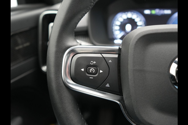 Volvo XC40 T5 Ultimate Dark PHEV 262pk Dealer O.H | SOH 89,2% | Trekhaak Af Fabriek | Panodak | Adaptive Cruise | 360 Camera | Harman / Kardon | Alcantara Sportstoelen Memory & Verwarmd | Stuur Verwarmd | Blis | Keyless | Apple Carplay | Navigatie | DAB | 19"L.M | Plug In Hybrid |