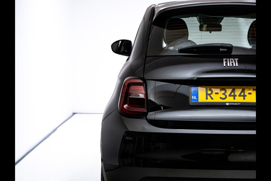 Fiat 500 Icon 42 kWh | Climate-Control | Cruise | DAB | Apple Carplay/Android Auto | Lane Assist | Navigatie