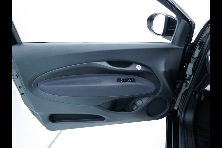 Fiat 500 Icon 42 kWh | Climate-Control | Cruise | DAB | Apple Carplay/Android Auto | Lane Assist | Navigatie
