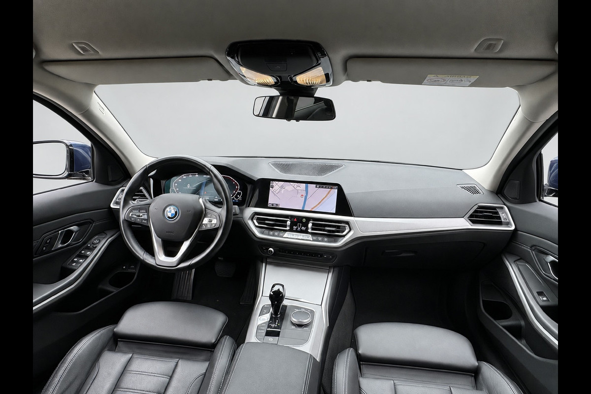 BMW 3 Serie Touring 320e HYBRID AUT. BUSINESS SPORT LEDER/CAMERA/CARPLAY