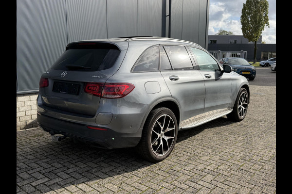 Mercedes-Benz GLC 300e 4MATIC AMG Line 20"/Panoramadak/Trekhaak/Leder/Stoelverwarming + ventilatie/Keyless/Treeplanken/Apple Carplay & Android Auto/Alarm