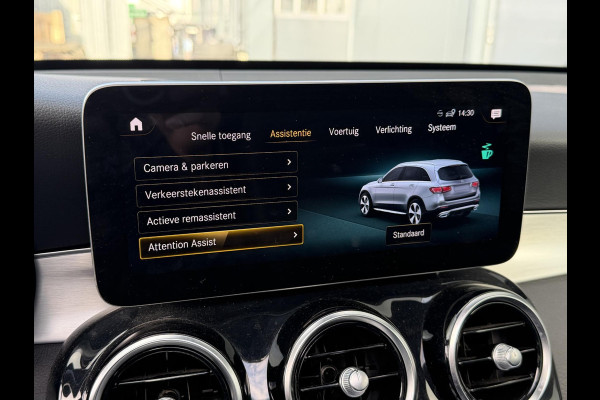 Mercedes-Benz GLC 300e 4MATIC AMG Line 20"/Panoramadak/Trekhaak/Leder/Stoelverwarming + ventilatie/Keyless/Treeplanken/Apple Carplay & Android Auto/Alarm