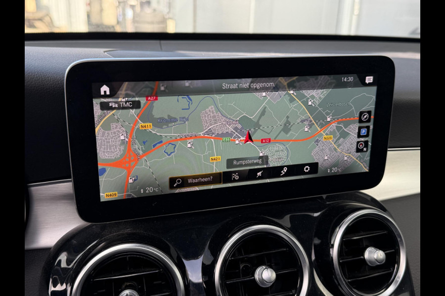 Mercedes-Benz GLC 300e 4MATIC AMG Line 20"/Panoramadak/Trekhaak/Leder/Stoelverwarming + ventilatie/Keyless/Treeplanken/Apple Carplay & Android Auto/Alarm
