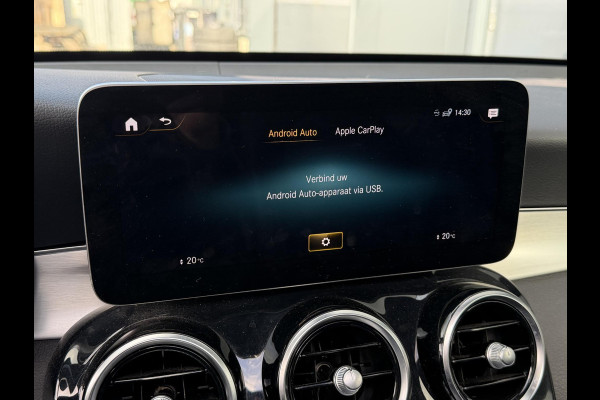 Mercedes-Benz GLC 300e 4MATIC AMG Line 20"/Panoramadak/Trekhaak/Leder/Stoelverwarming + ventilatie/Keyless/Treeplanken/Apple Carplay & Android Auto/Alarm