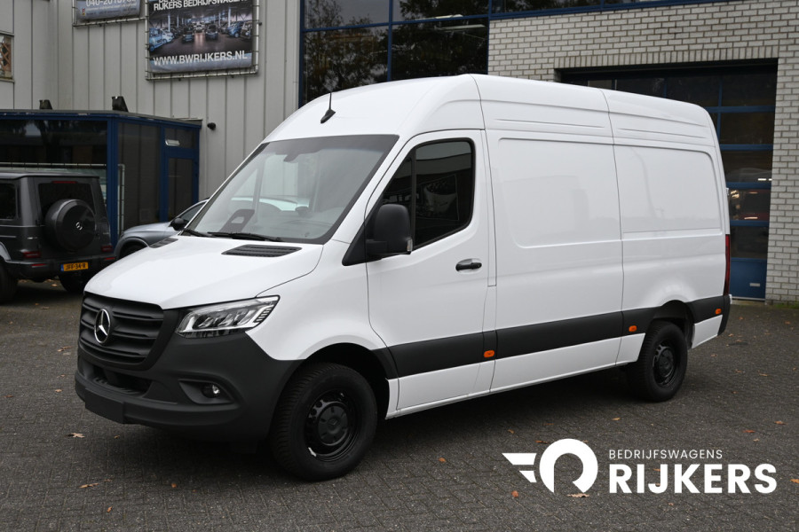 Mercedes-Benz Sprinter 317 CDI L2H2 Pro 3500 KG trekhaak, LED, Geveerde stoel