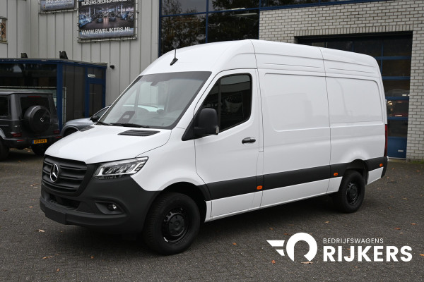 Mercedes-Benz Sprinter 317 CDI L2H2 Pro 3500 KG trekhaak, LED, Geveerde stoel