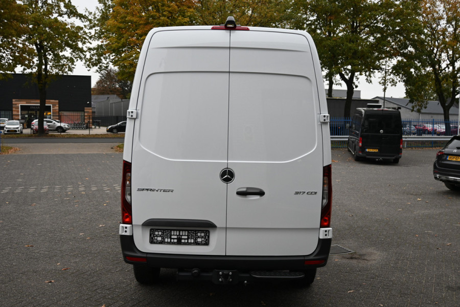Mercedes-Benz Sprinter 317 CDI L2H2 Pro 3500 KG trekhaak, LED, Geveerde stoel