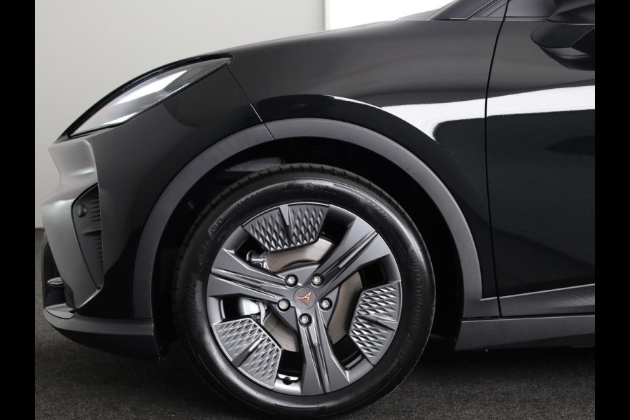 CUPRA Raval Business First Edition 56 kWh 211PK | Stoel & Stuurverwarming | Adaptieve Cruise Control | Keyless Entry | 18 Inch Velgen | Side Assist |