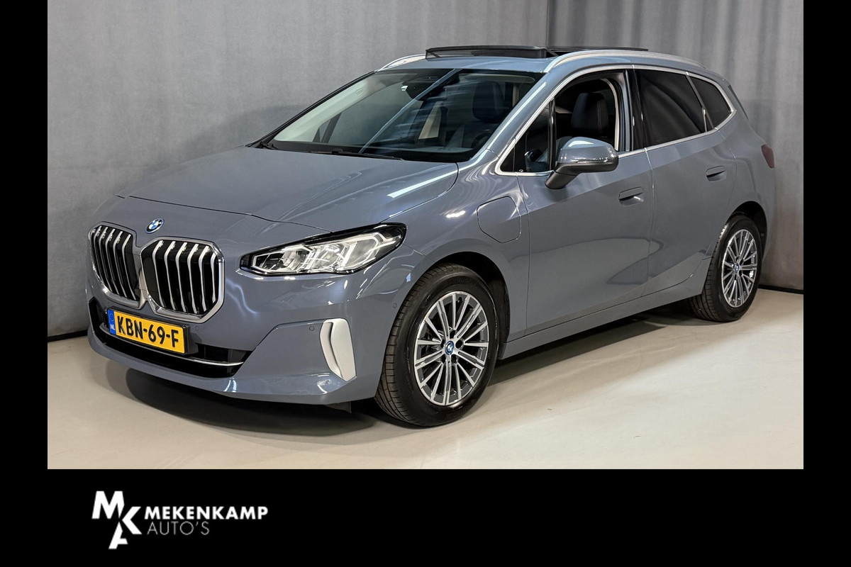 BMW 2 Serie Active Tourer 225e xDrive Luxury Line 17"/Leder + memory/Panoramadak/Stoelmassage/Harman Kardon/Camera/Head-up/Apple Carplay & Android Auto