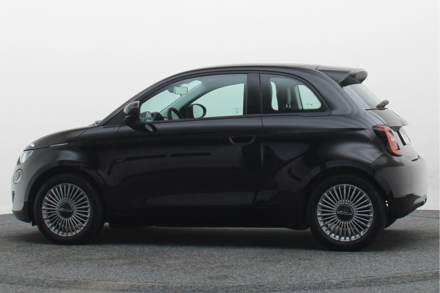 Fiat 500E Icon 42 kWh SOH 96,4%, Virtual Cockpit, Apple Carplay, Cruise, Rijstrooksensor, DAB, LED, 16''