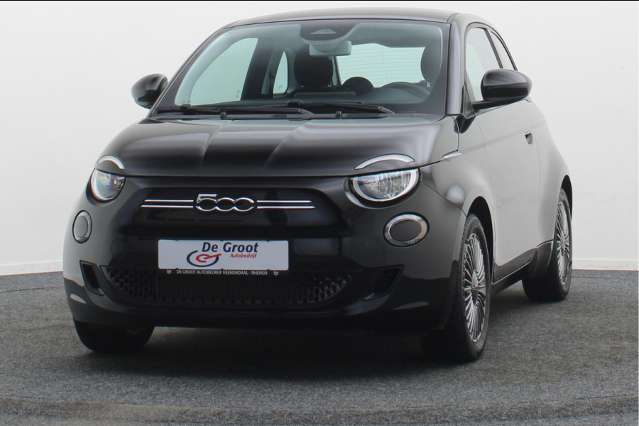 Fiat 500E Icon 42 kWh SOH 96,4%, Virtual Cockpit, Apple Carplay, Cruise, Rijstrooksensor, DAB, LED, 16''