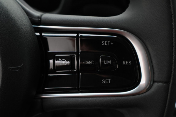Fiat 500E Icon 42 kWh SOH 96,4%, Virtual Cockpit, Apple Carplay, Cruise, Rijstrooksensor, DAB, LED, 16''
