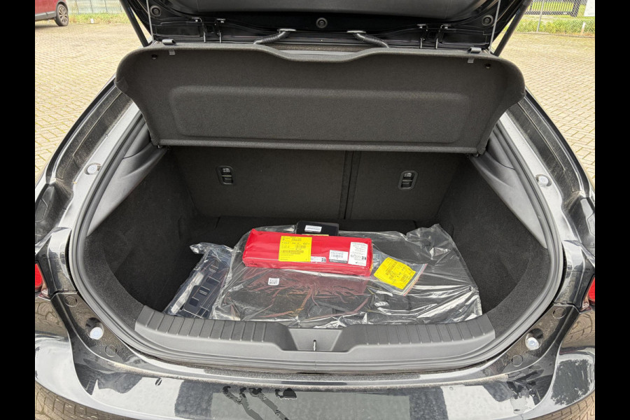 Mazda 3 2.5 e-SkyActiv-G M Hybrid 140 Nagisa | NIEUW TE REGISTREREN | AUTOMAAT | ELEK. STOELEN | STOELVERWARMING | ACHTERUITRIJCAMERA |