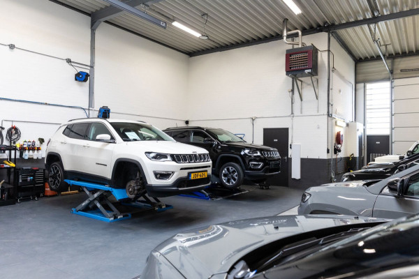 Jeep Compass 4xe Plug-in Hybrid Night Eagle, NAP, Apple ect.