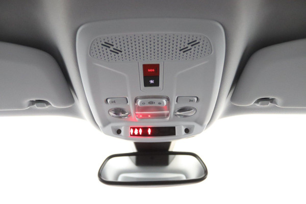 Peugeot 2008 1.2 PureTech Allure*ECC*CAMERA*CRUISE*NAVI*LED*