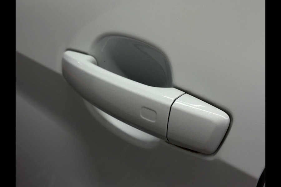 Audi A1 Sportback 30 TFSI 3x S Line KeylessGo|Sfeerv|CarPlay|Cruise