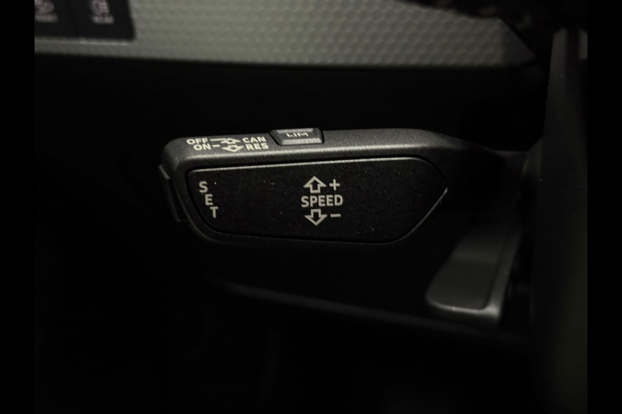 Audi A1 Sportback 30 TFSI 3x S Line KeylessGo|Sfeerv|CarPlay|Cruise