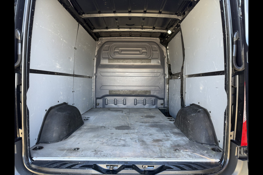 Mercedes-Benz Sprinter 314 2.2 CDI L1H1 Functional RWD / vaste prijs rijklaar € 19.950 ex btw / euro 6 / bpm vrij / lease vanaf € 336 / camera / climate control / trekhaak / grijs metallic !