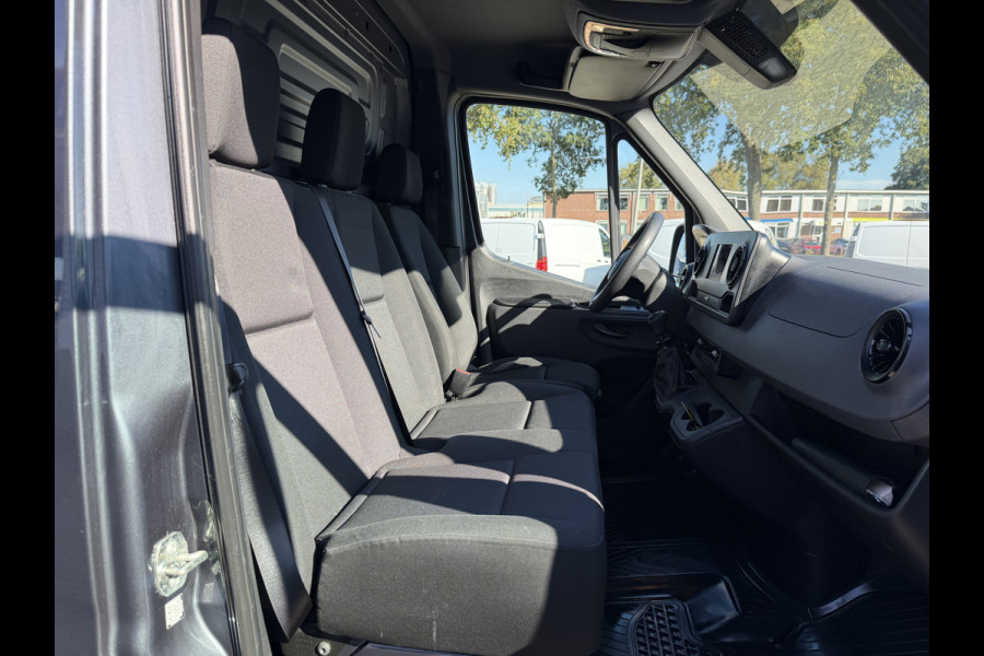 Mercedes-Benz Sprinter 314 2.2 CDI L1H1 Functional RWD / vaste prijs rijklaar € 19.950 ex btw / euro 6 / bpm vrij / lease vanaf € 336 / camera / climate control / trekhaak / grijs metallic !