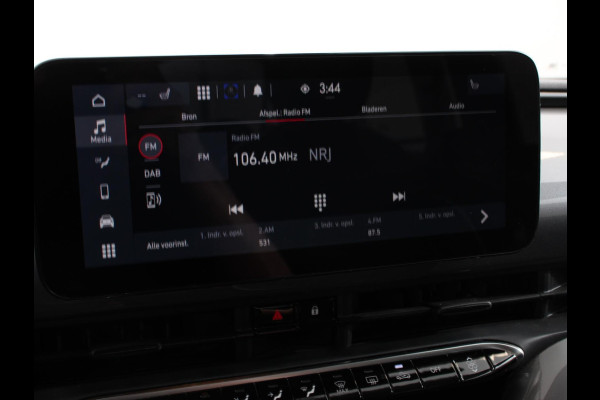 Fiat 500E Berline 42 kWh Automaat Climate control Cruise control Achteruitrijcamera Led Navigatie Apple Carplay/ Android Auto Lichtmetalen velgen Stoelverwarming