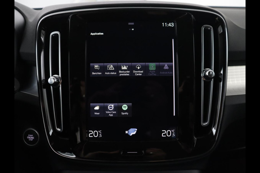 Volvo XC40 1.5 T3 Momentum Business | Glacier Silver | LED | Keyless Entry | Virtual Cockpit |