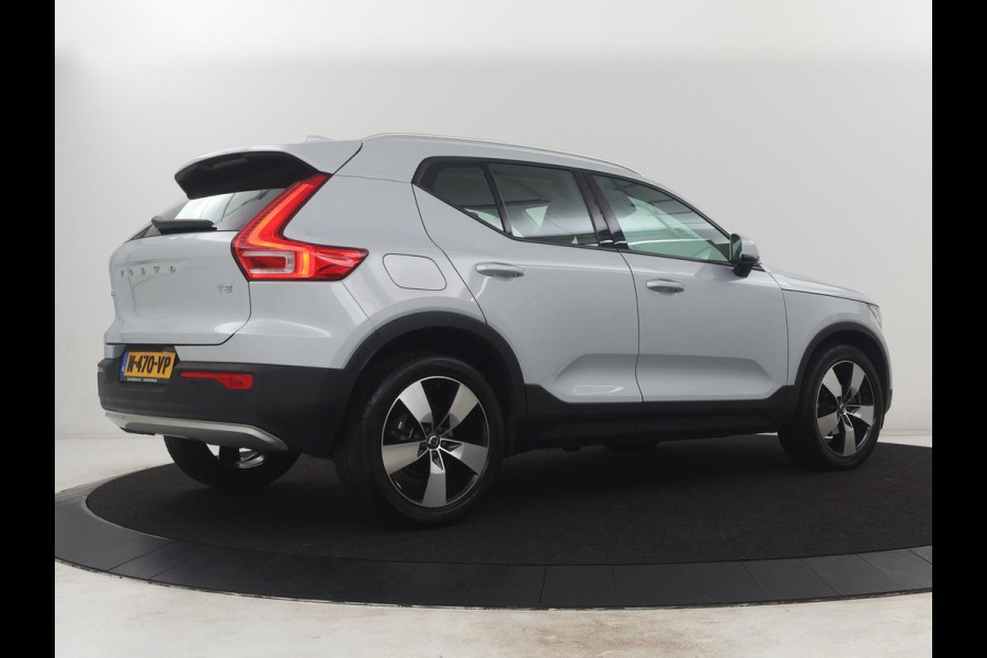 Volvo XC40 1.5 T3 Momentum Business | Glacier Silver | LED | Keyless Entry | Virtual Cockpit |