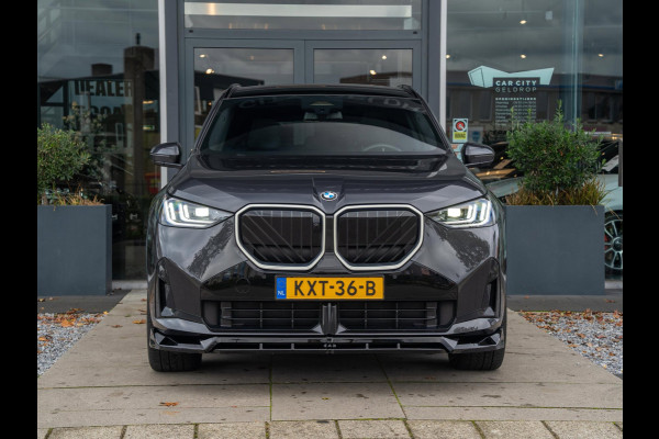 BMW X3 30e xDrive 299pk PHEV | M Sport| Panoramadak | 360 Camera | Aero | Leer | Head up