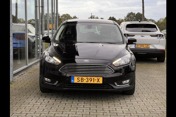 Ford FOCUS Wagon 1.5 Titanium 150 pk Automaat | Trekhaak | Navigatie | Cruise control | Voorruitverwarming | Volledig onderhouden etc.
