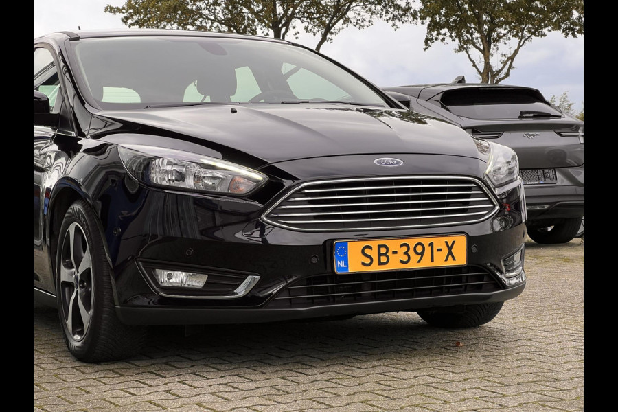 Ford FOCUS Wagon 1.5 Titanium 150 pk Automaat | Trekhaak | Navigatie | Cruise control | Voorruitverwarming | Volledig onderhouden etc.