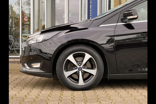 Ford FOCUS Wagon 1.5 Titanium 150 pk Automaat | Trekhaak | Navigatie | Cruise control | Voorruitverwarming | Volledig onderhouden etc.
