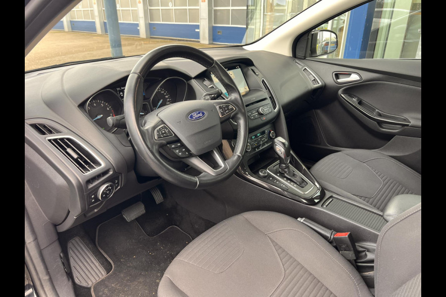 Ford FOCUS Wagon 1.5 Titanium 150 pk Automaat | Trekhaak | Navigatie | Cruise control | Voorruitverwarming | Volledig onderhouden etc.
