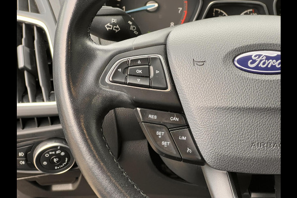 Ford FOCUS Wagon 1.5 Titanium 150 pk Automaat | Trekhaak | Navigatie | Cruise control | Voorruitverwarming | Volledig onderhouden etc.
