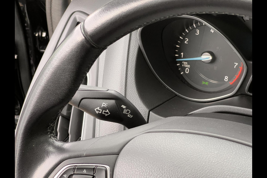 Ford FOCUS Wagon 1.5 Titanium 150 pk Automaat | Trekhaak | Navigatie | Cruise control | Voorruitverwarming | Volledig onderhouden etc.