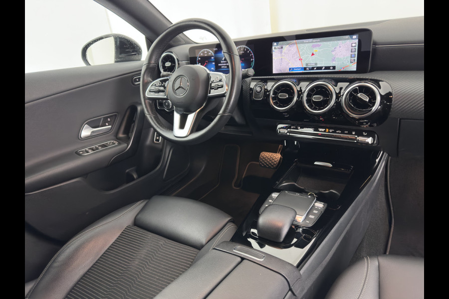 Mercedes-Benz CLA-Klasse Shooting Brake 250 e Business Line (Plug-in) (INCL.BTW) Aut. *LEATHER-FABRIC | FULL-LED | HEATED-COMFORTSEATS | DIGI-COCKPIT | DAB+ | NAVI-FULLMAP | CAMERA | SHIFTPADDLES | 17''ALU | TOWBAR*