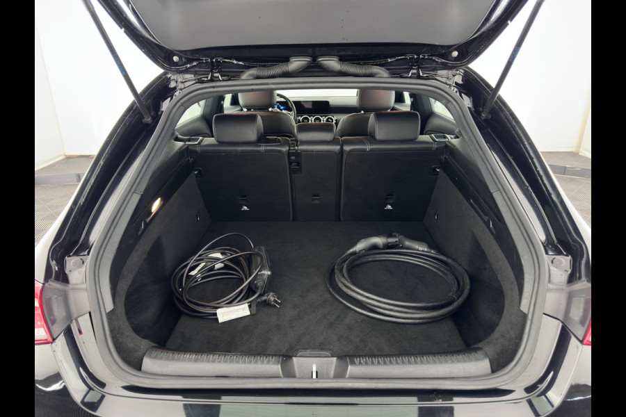 Mercedes-Benz CLA-Klasse Shooting Brake 250 e Business Line (Plug-in) (INCL.BTW) Aut. *LEATHER-FABRIC | FULL-LED | HEATED-COMFORTSEATS | DIGI-COCKPIT | DAB+ | NAVI-FULLMAP | CAMERA | SHIFTPADDLES | 17''ALU | TOWBAR*