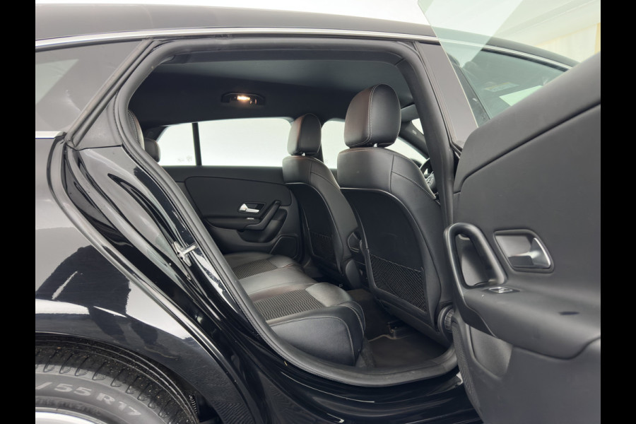 Mercedes-Benz CLA-Klasse Shooting Brake 250 e Business Line (Plug-in) (INCL.BTW) Aut. *LEATHER-FABRIC | FULL-LED | HEATED-COMFORTSEATS | DIGI-COCKPIT | DAB+ | NAVI-FULLMAP | CAMERA | SHIFTPADDLES | 17''ALU | TOWBAR*