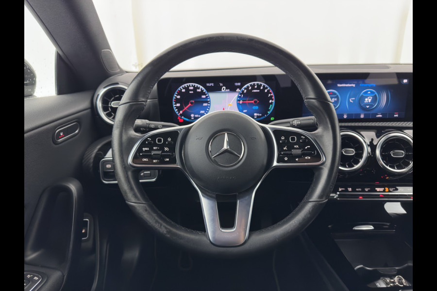 Mercedes-Benz CLA-Klasse Shooting Brake 250 e Business Line (Plug-in) (INCL.BTW) Aut. *LEATHER-FABRIC | FULL-LED | HEATED-COMFORTSEATS | DIGI-COCKPIT | DAB+ | NAVI-FULLMAP | CAMERA | SHIFTPADDLES | 17''ALU | TOWBAR*