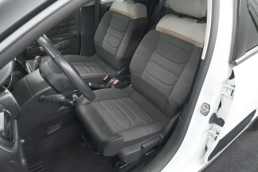 Citroën C3 PureTech 82 Shine | Camera | Parkeersensoren | Navigatie | Apple Carplay