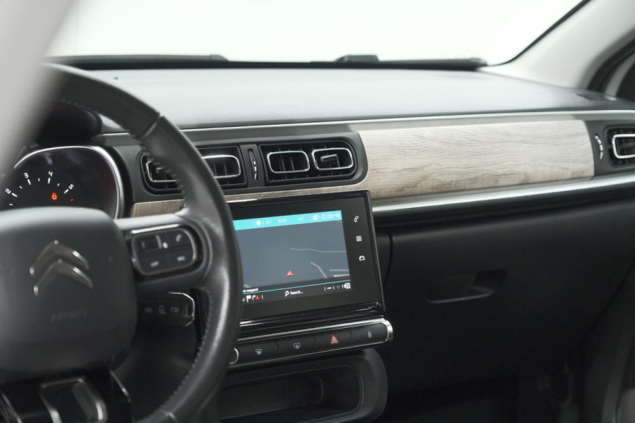 Citroën C3 PureTech 82 Shine | Camera | Parkeersensoren | Navigatie | Apple Carplay