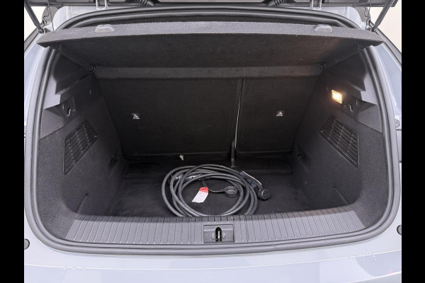 Renault Mégane E-Tech EV60 Optimum Charge Iconic DIRECT LEVERBAAR | ONDERHOUD GEHAD | SOH 93.5% | HARMAN/KARDON AUDIO | ADD. CRUISE | DODEHOEK | LEER | STOEL + STUURVERWARMING | 20 INCH |
