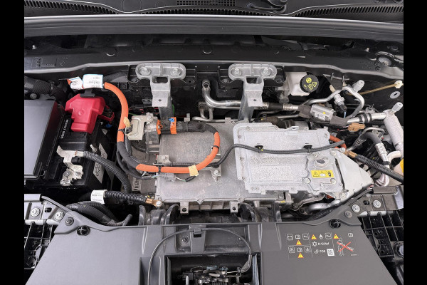 Renault Mégane E-Tech EV60 Optimum Charge Iconic DIRECT LEVERBAAR | ONDERHOUD GEHAD | SOH 93.5% | HARMAN/KARDON AUDIO | ADD. CRUISE | DODEHOEK | LEER | STOEL + STUURVERWARMING | 20 INCH |