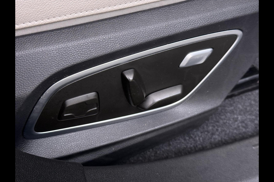 Renault Mégane E-Tech EV60 Optimum Charge Iconic DIRECT LEVERBAAR | ONDERHOUD GEHAD | SOH 93.5% | HARMAN/KARDON AUDIO | ADD. CRUISE | DODEHOEK | LEER | STOEL + STUURVERWARMING | 20 INCH |