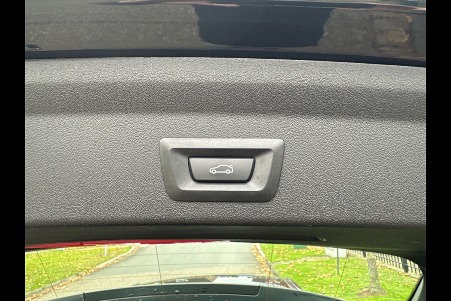 BMW 1-serie 118i Automaat 136PK Comfort Pack Sport Line Parking assist Clima Navi 17LM