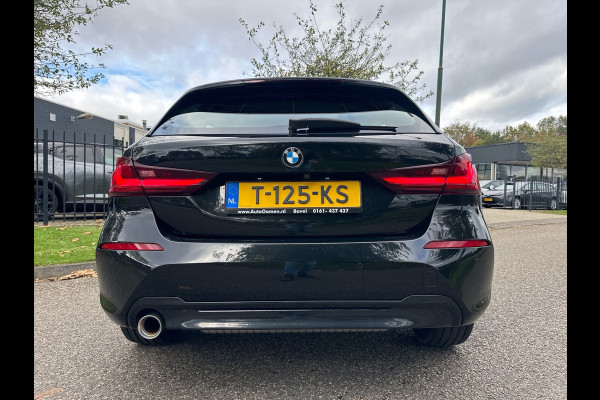 BMW 1-serie 118i Automaat 136PK Comfort Pack Sport Line Parking assist Clima Navi 17LM