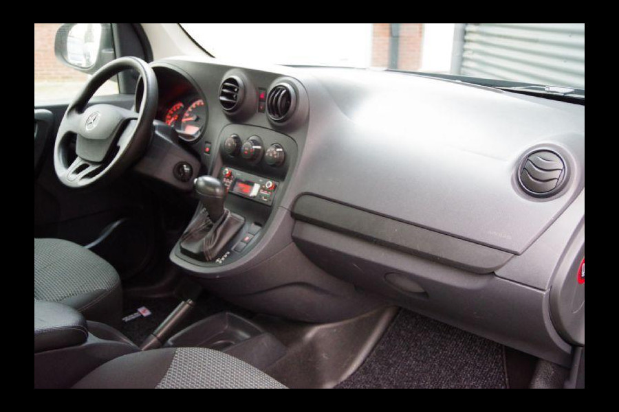 Mercedes-Benz Citan 112 AUT. BENZINE, STOELVERWARMING, AIRCO, PARKEERSENSOREN, BLUETOOTH