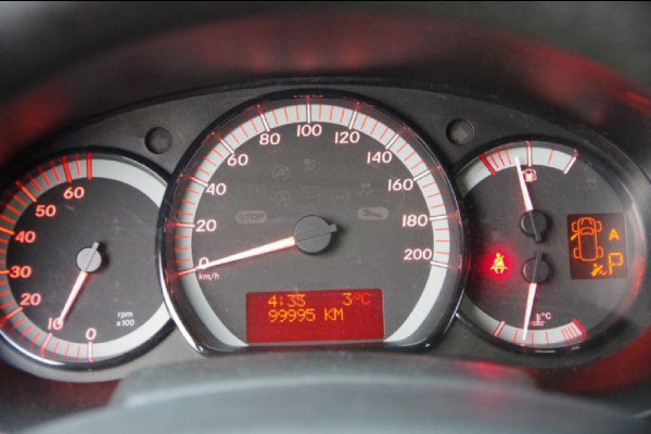 Mercedes-Benz Citan 112 AUT. BENZINE, STOELVERWARMING, AIRCO, PARKEERSENSOREN, BLUETOOTH