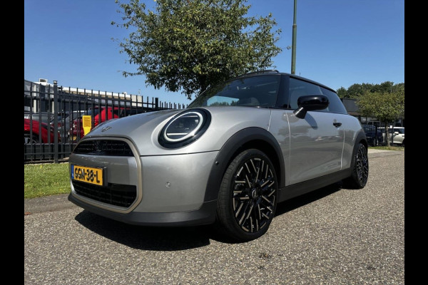 MINI 3-deurs 1.5 Cooper C Favoured M