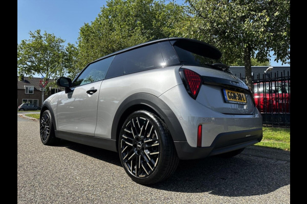 MINI 3-deurs 1.5 Cooper C Favoured M